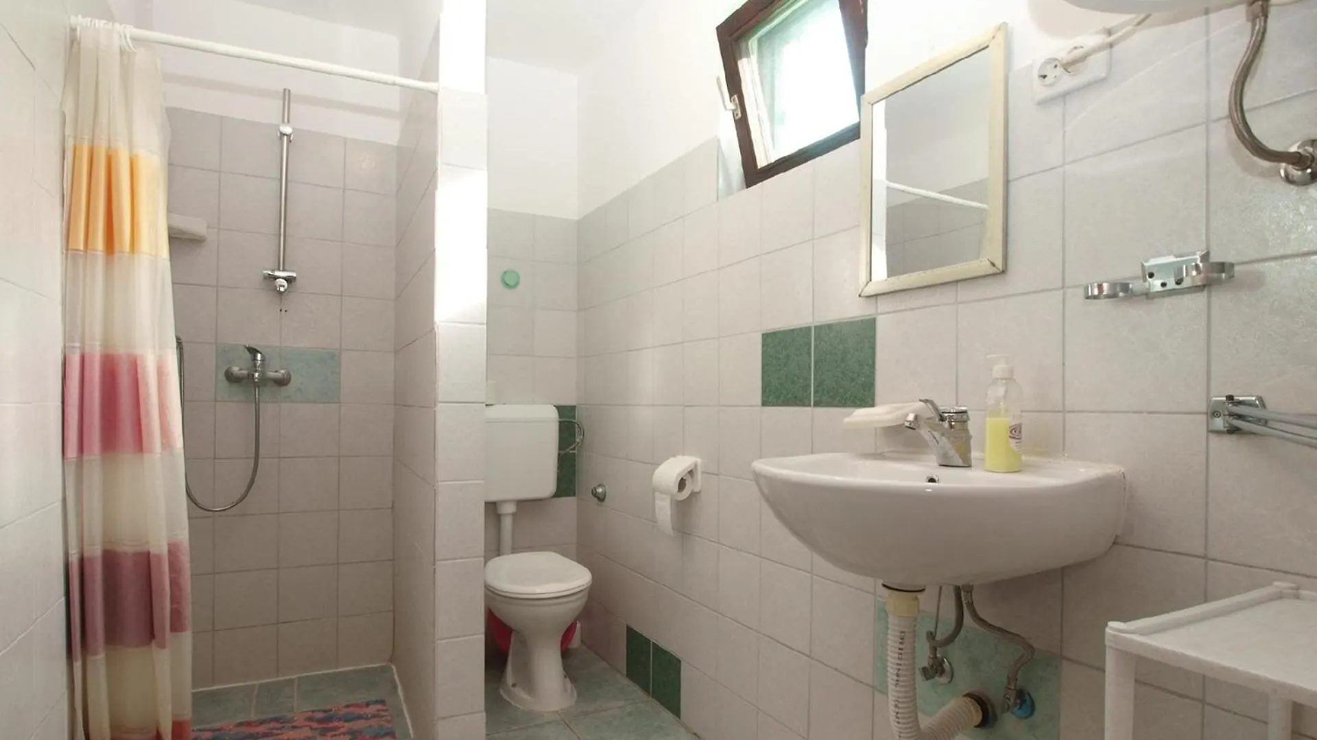 Ferienwohnung Fuer 5 Personen Ca 52 Qm In Liznjan, Istrien Suedkueste Von Istrien 0*, Liznjan Croatia